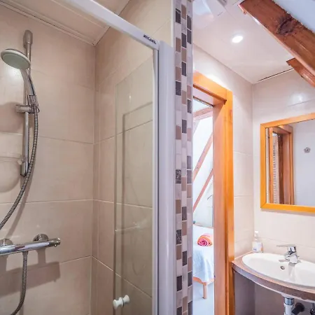 Semesterbostad 4 Individuels A *