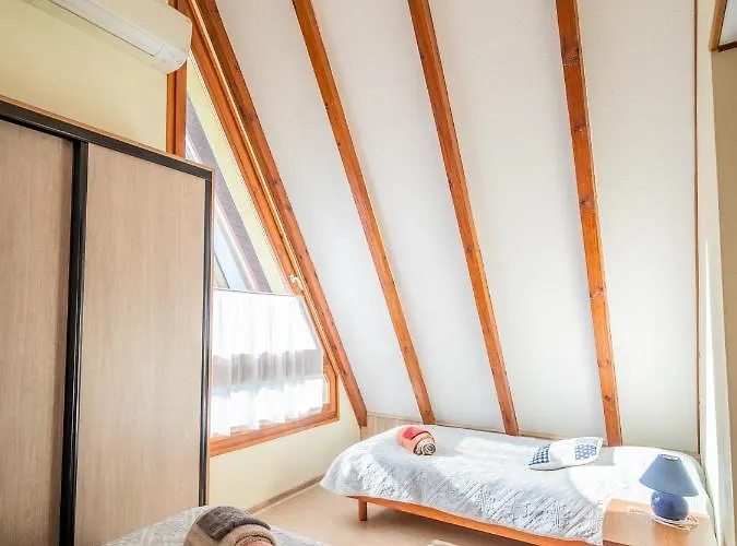 4 Individuels A Holiday home